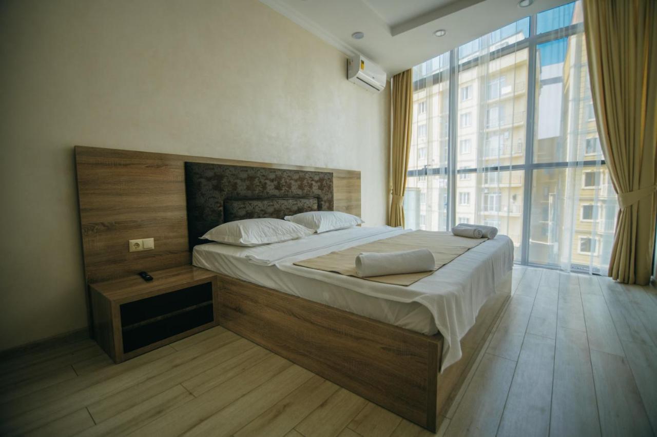 Hotel Batumi Palace Exterior photo